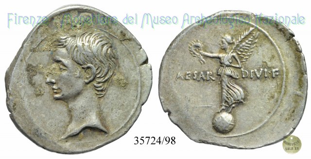 CAESAR- DIVI F / RIC 254b (come Ottaviano) 32-29 a.C. (Brundisium o Roma)