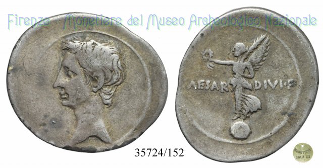 CAESAR- DIVI F / RIC 254b (come Ottaviano) 32-29 a.C. (Brundisium o Roma)