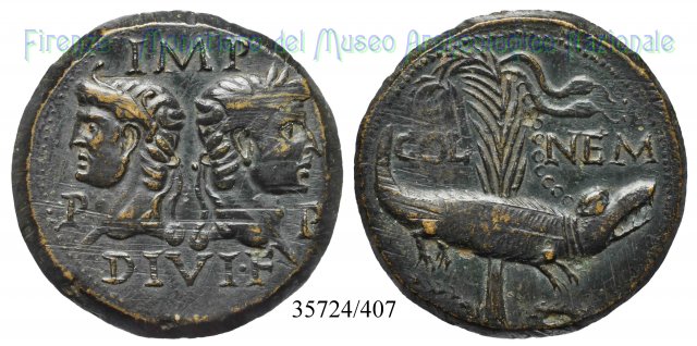 COL- NEM / RIC159 10-14 d.C. (Nemausus)