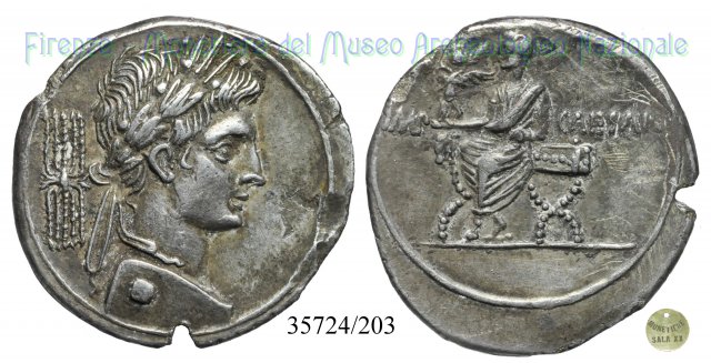 IMP-CAESAR / RIC 270 - Ottaviano togato seduto 29-27 a.C. (Brundisium o Roma)