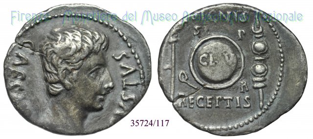 SIGNIS RECEPTIS / RIC 86a - Scudo, aquila legionaria e stendardo 19 a.C. (Colonia Patricia)